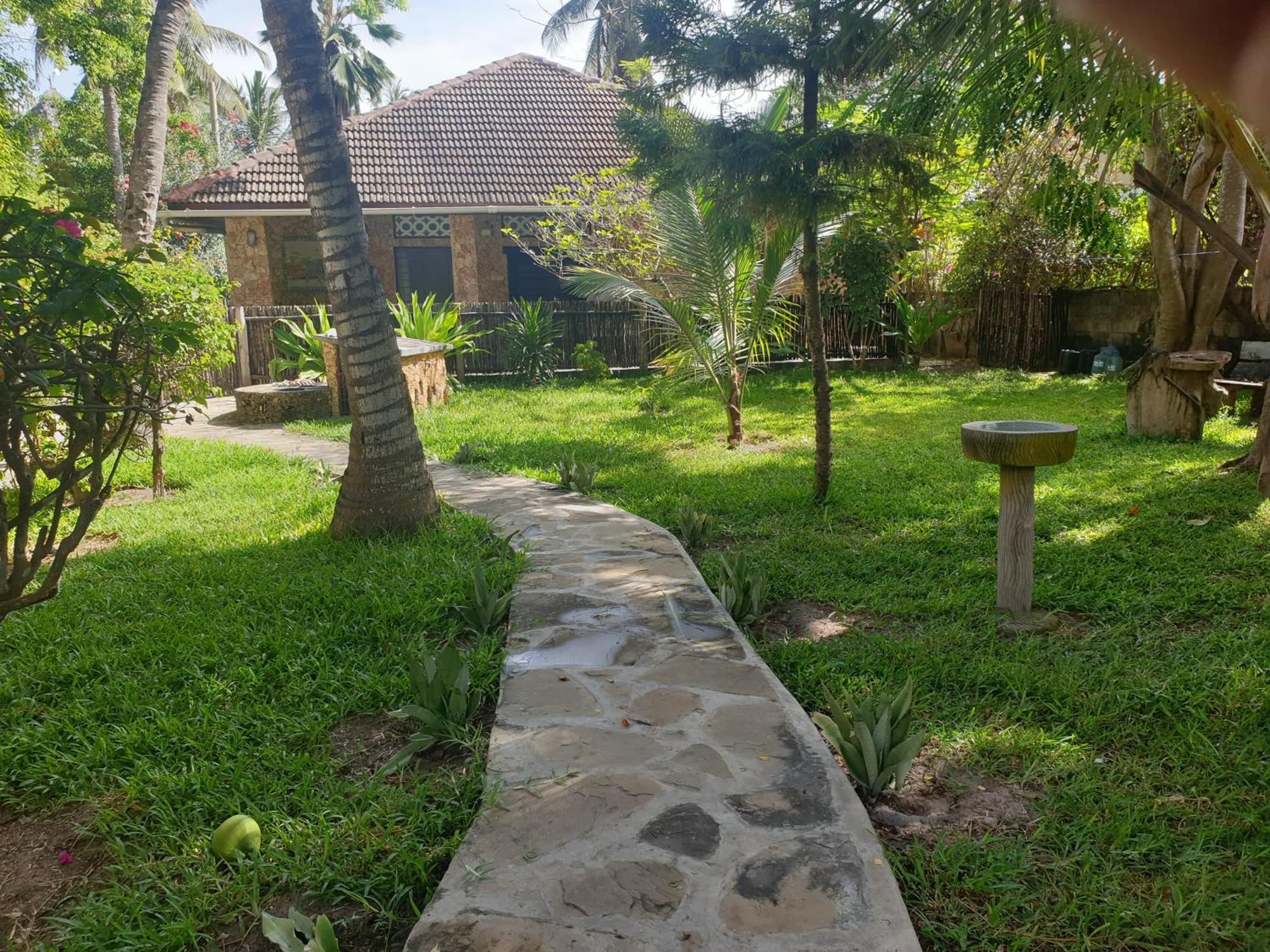 Marijani Holiday Resort Watamu Exterior photo
